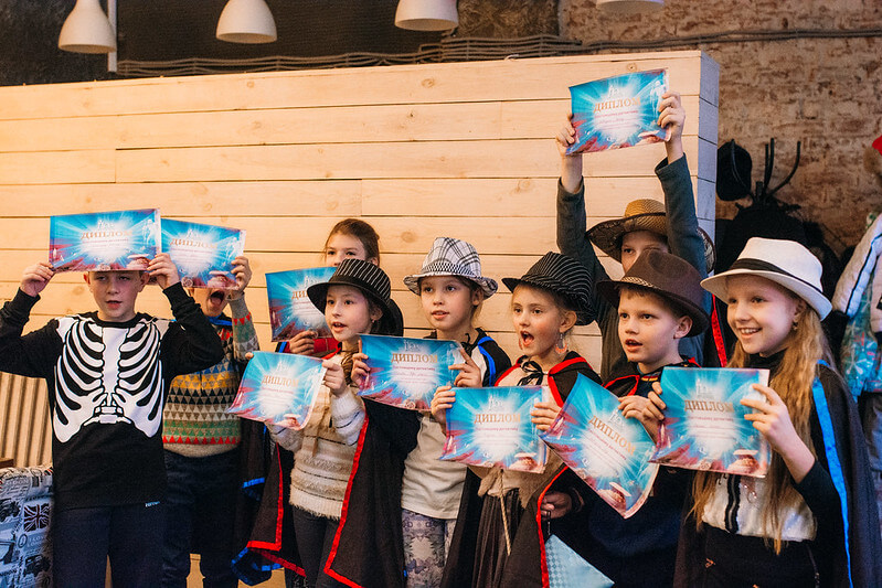 Как отметить Новый год классом — идеи для младших школьников в Bonn