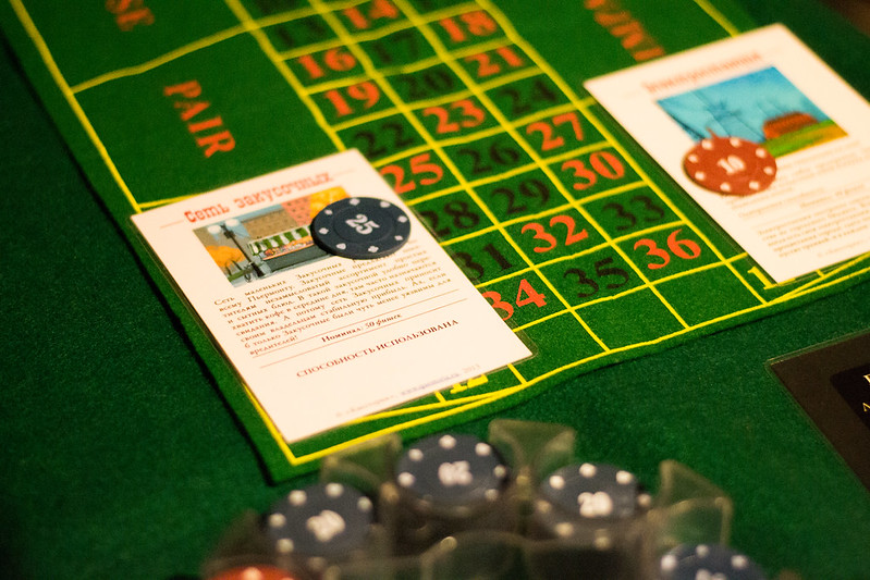 Ведущий развлекает гостей на корпоративе в Bonn